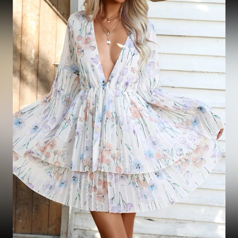 Boho floral print plunging V neckline flounce sleeve mini dress - Picture 6 of 6